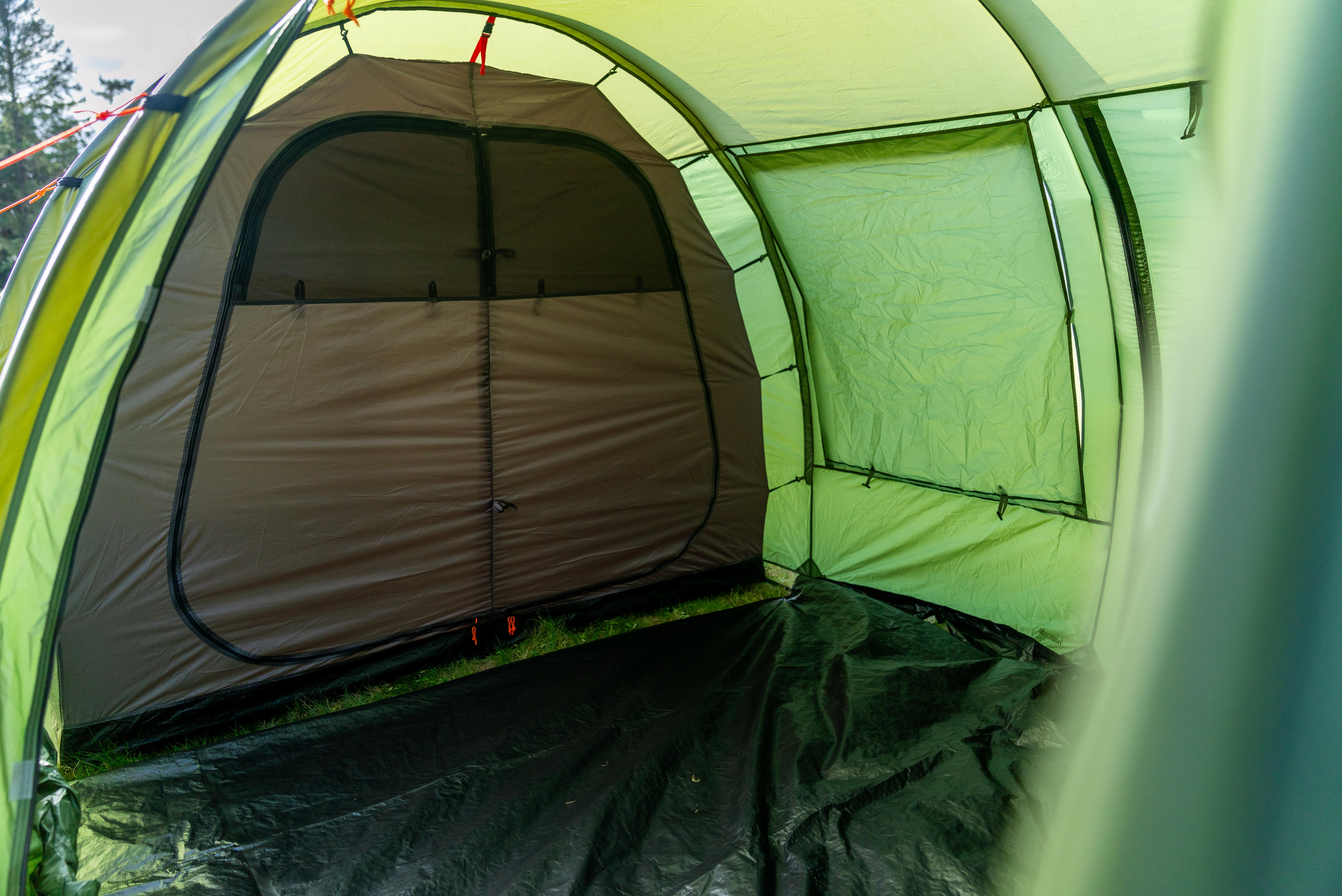 Halfords 8 Person Tent