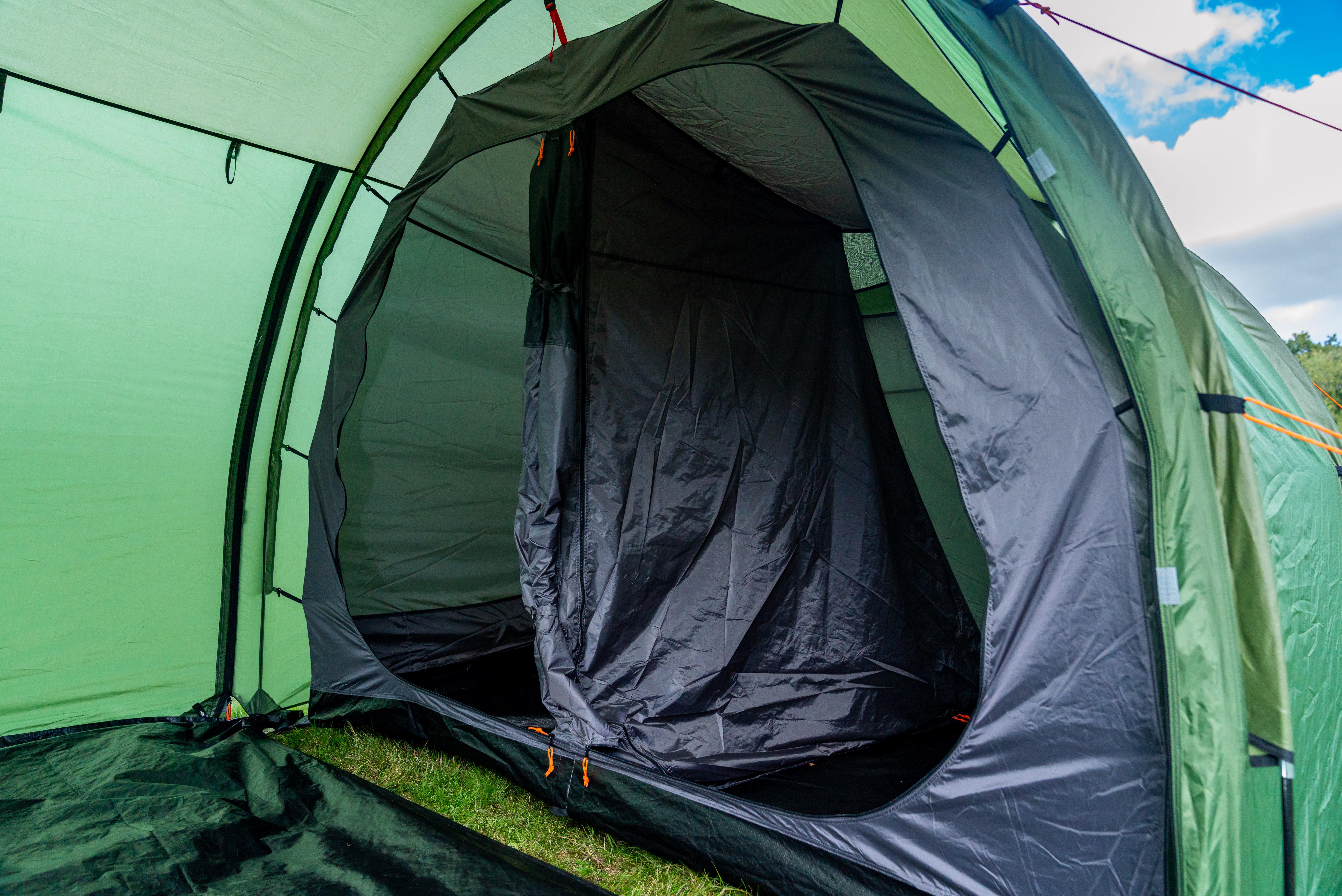 Halfords 8 Person Tent