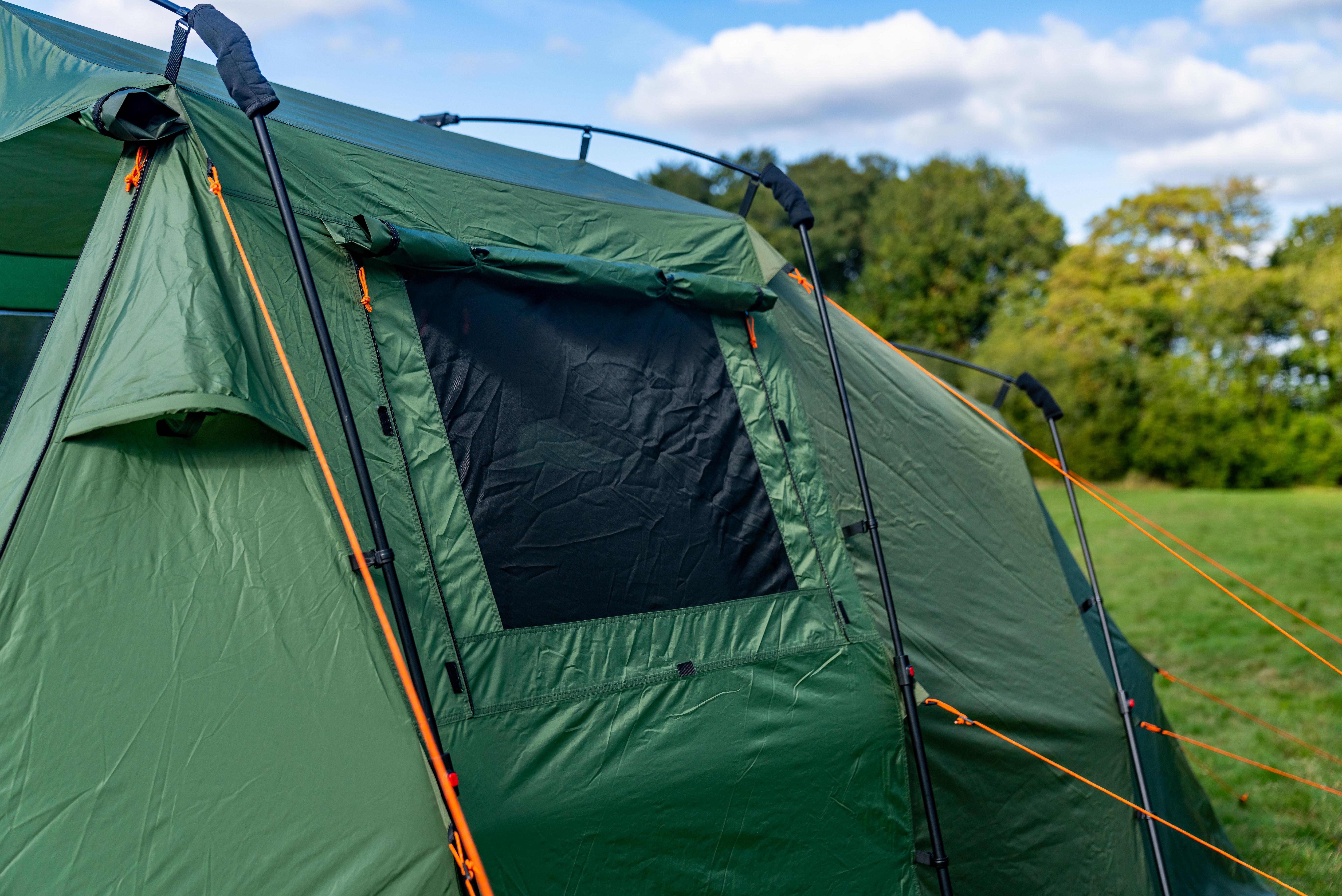 Halfords 4 Person Quick Up Tent