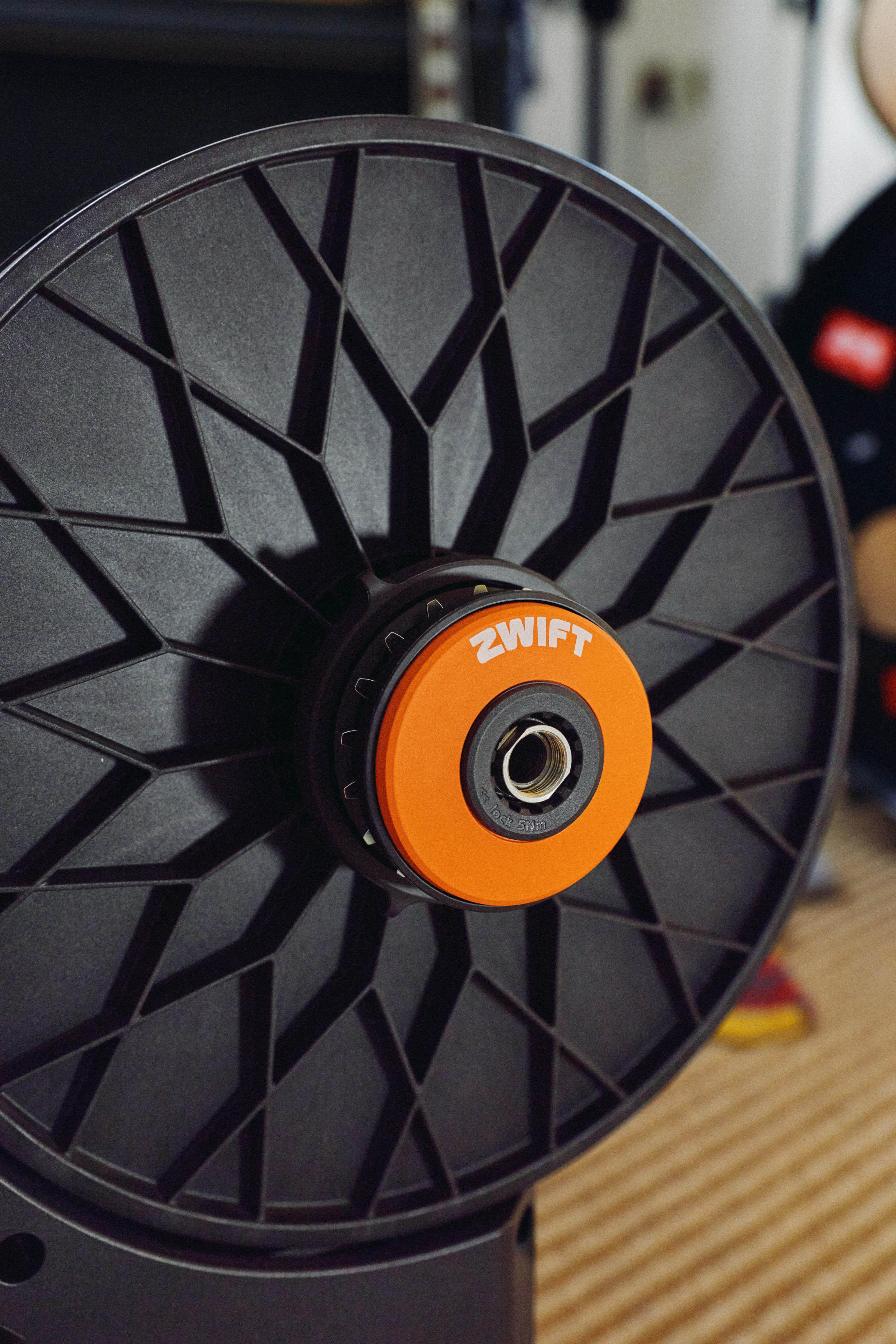 Elite Rivo Turbo Trainer With Zwift Cog & Click