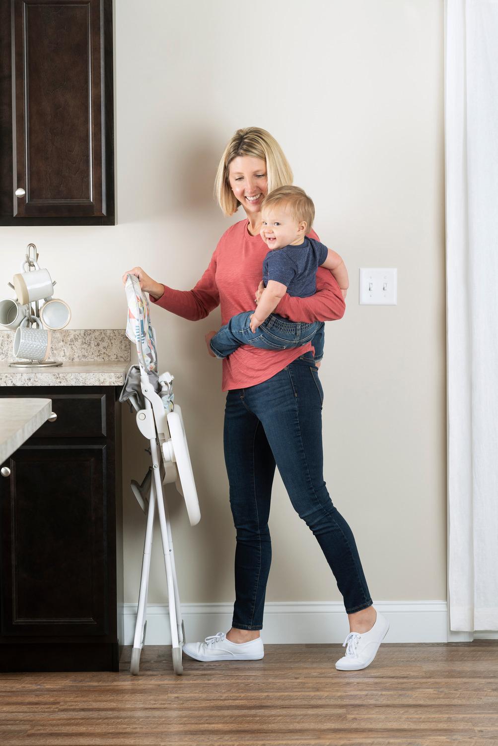Graco Snack 'n' Stow High Chair