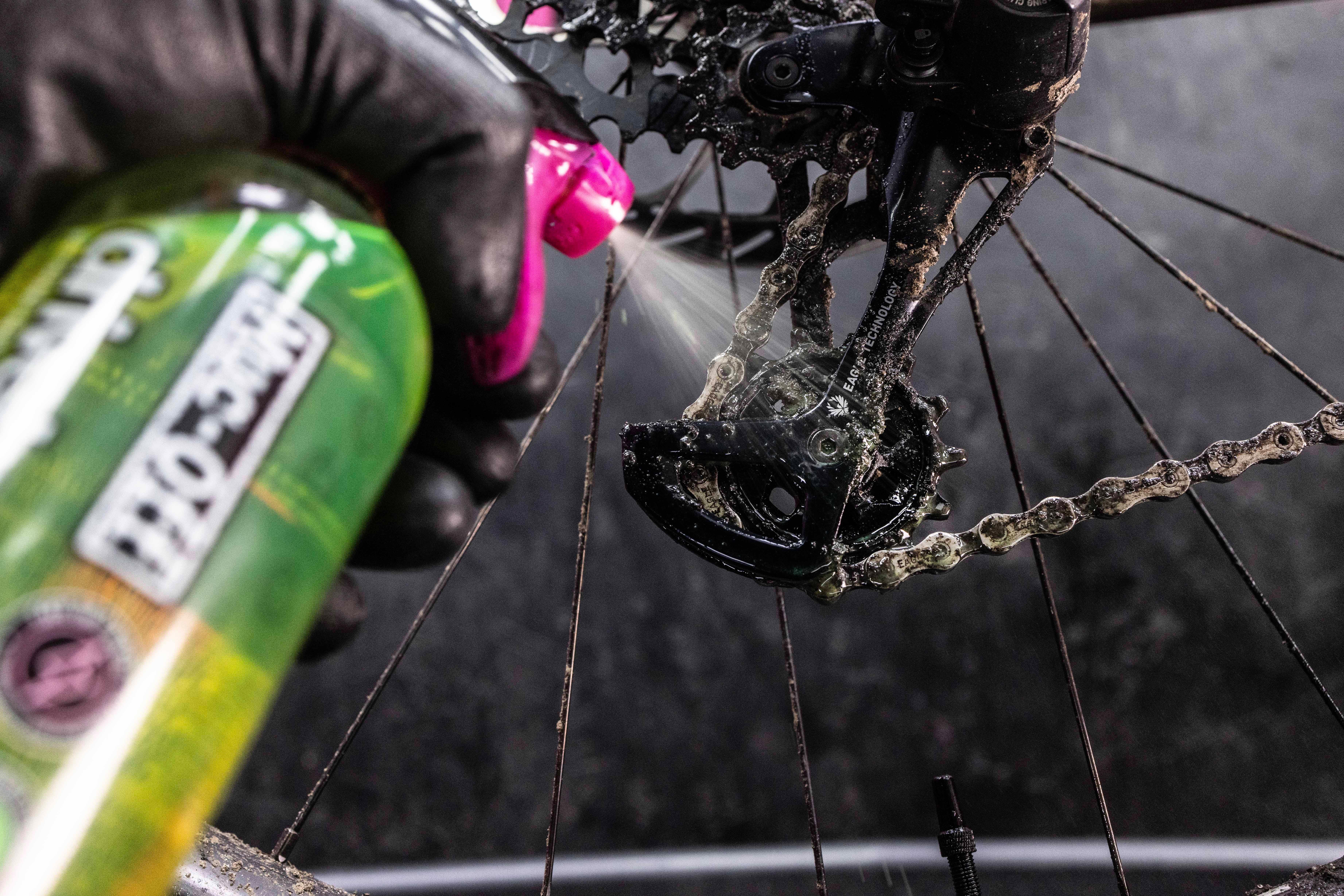 Muc-Off Bicycle Chain Care Kit