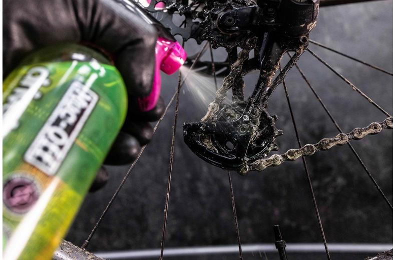 Muc-Off Bicycle Chain Care Kit Muc-Off Bicycle Chain Care Kit