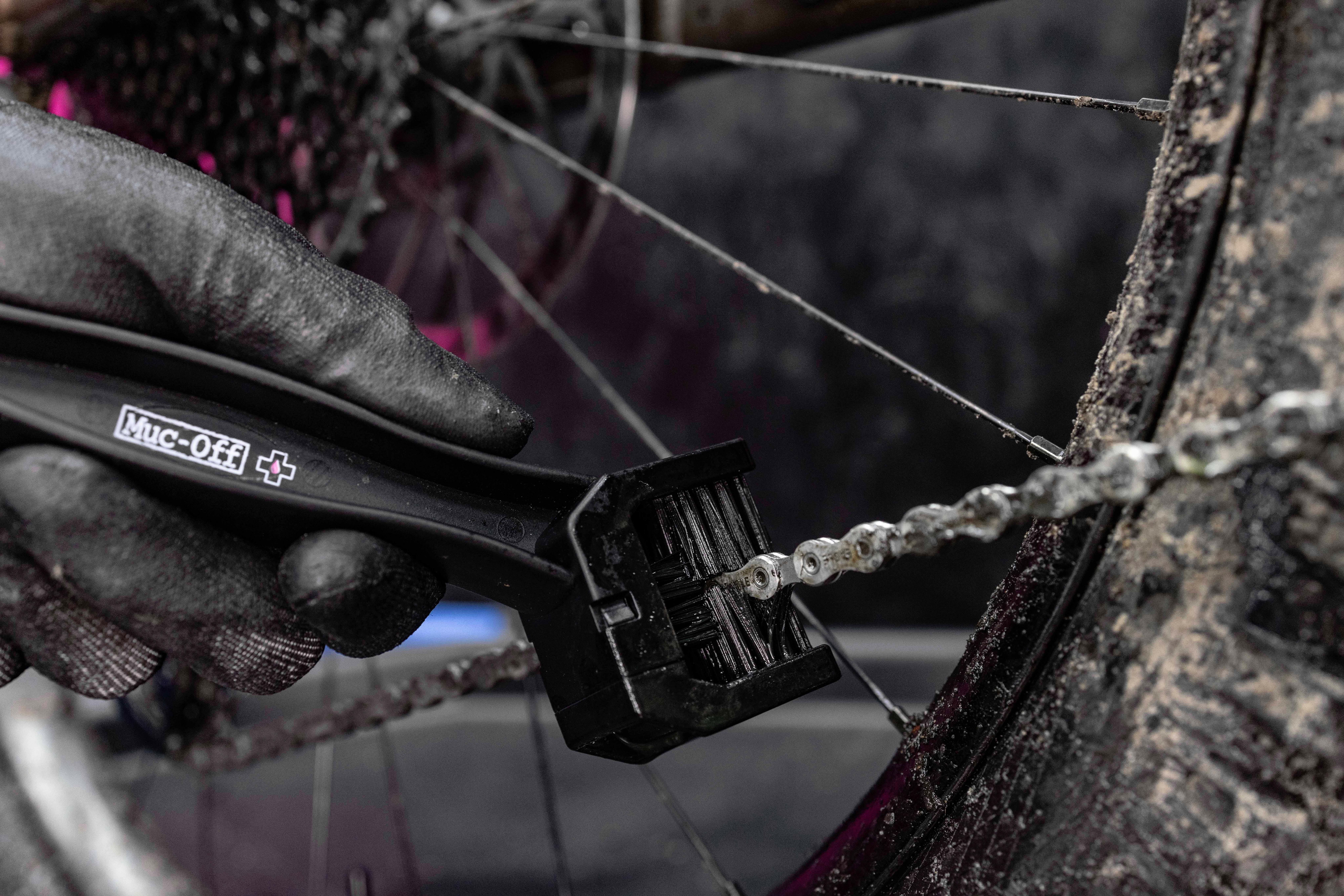 Muc-Off Bicycle Chain Care Kit