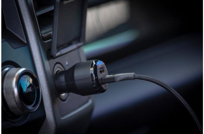 Scosche StrikeLine Premium USB-C to Lightning Cable 1.2m Scosche StrikeLine Premium USB-C to Lightning Cable 1.2m