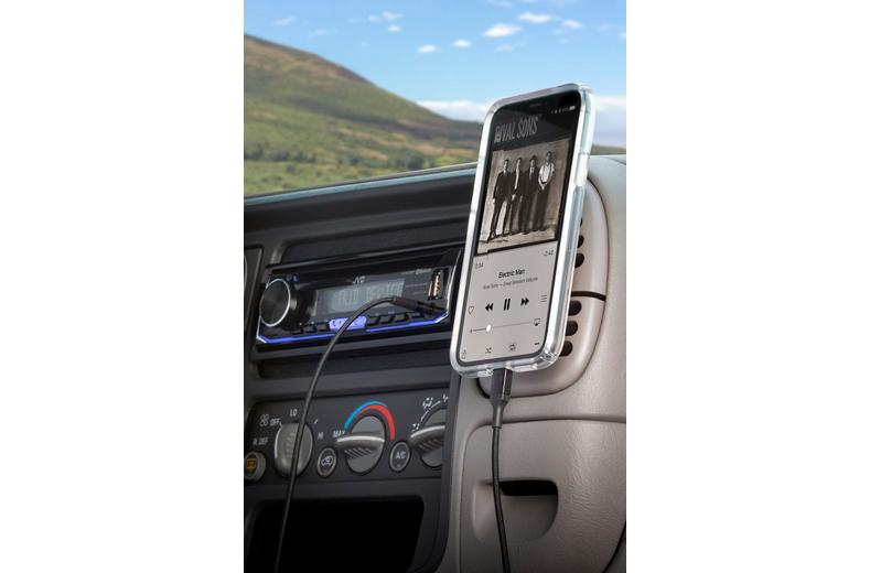 Scosche StrikeLine 3.5mm AUX to Lightning Audio Cable 1.2m Scosche StrikeLine 3.5mm AUX to Lightning Audio Cable 1.2m