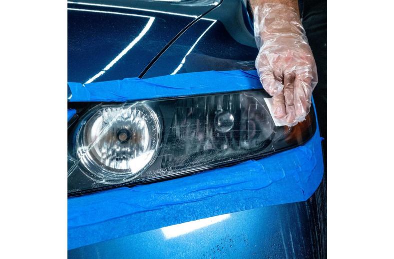 Turtle Wax Speed Headlight Lens Restorer Kit with Ceramic Sealing Wipes Turtle Wax Speed Headlight Lens Restorer Kit with Ceramic Sealing Wipes