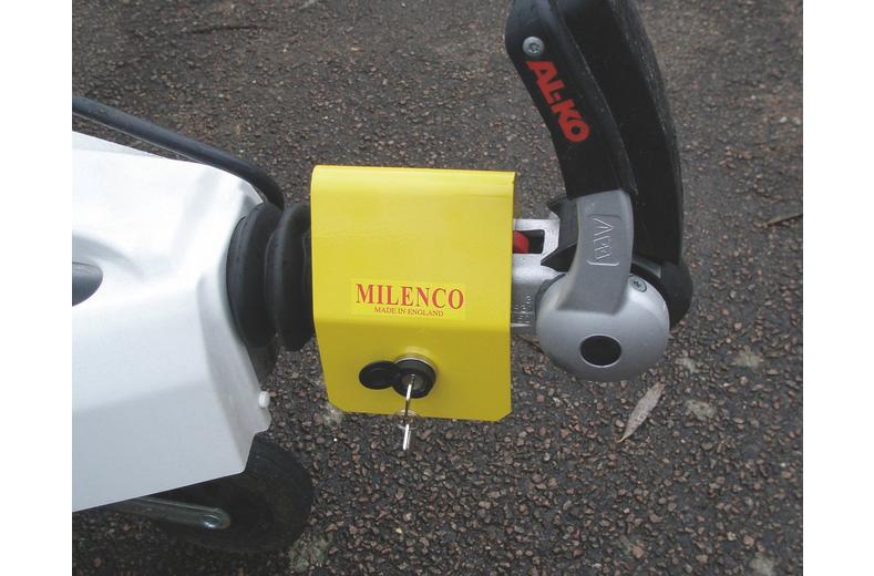 Lightweight Alko Hitchlock Lightweight Alko Hitchlock