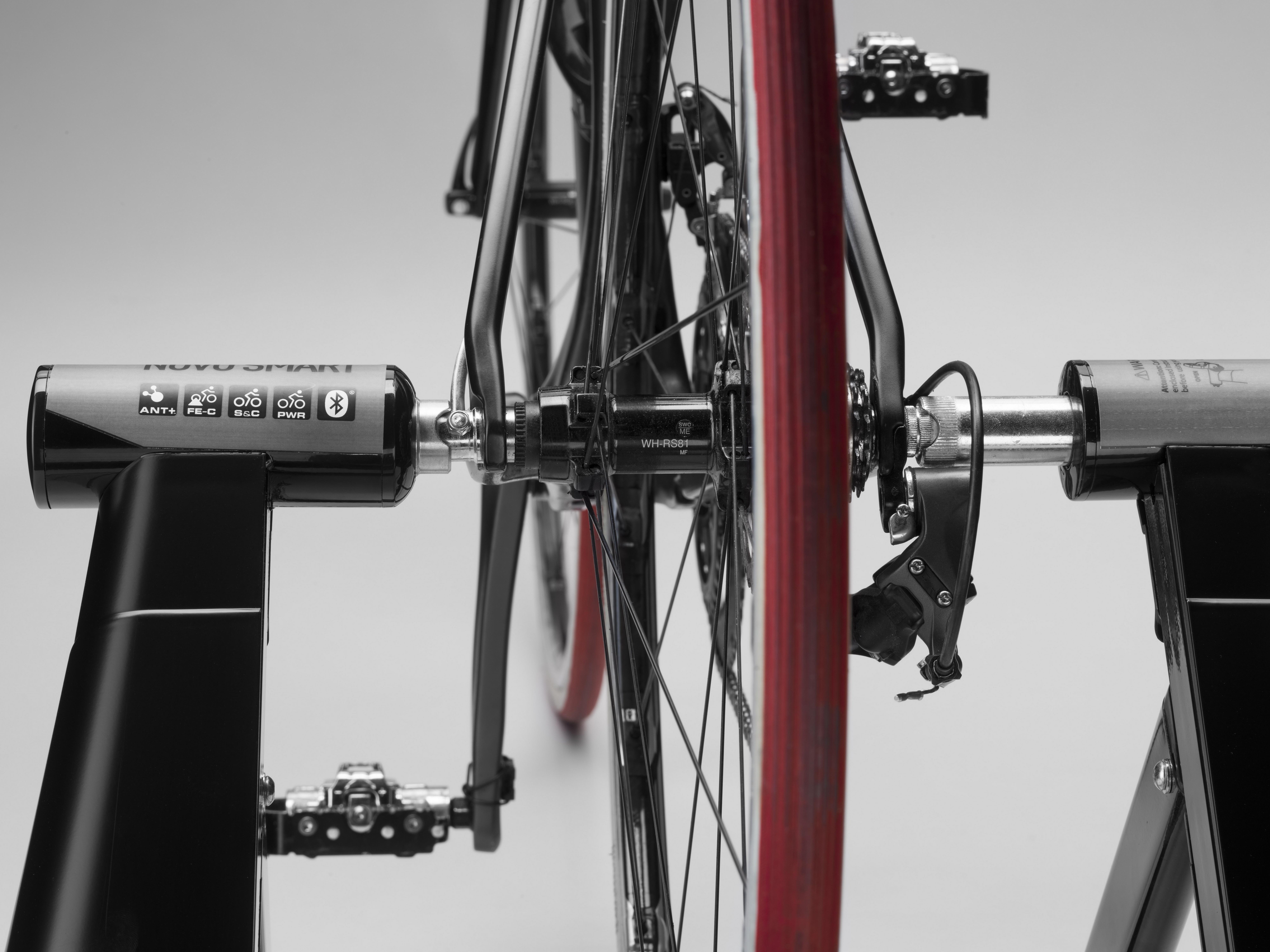 Elite Novo Smart Turbo Trainer Halfords UK