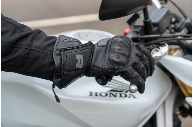 Richa Waterproof Racing Motorcycle Gloves - Black Richa Waterproof Racing Motorcycle Gloves - Black
