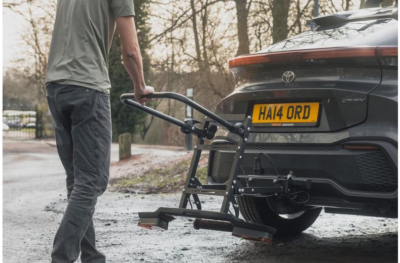 Halfords Advanced Mix & Match Modular Towbar Base Halfords Advanced Mix & Match Modular Towbar Base