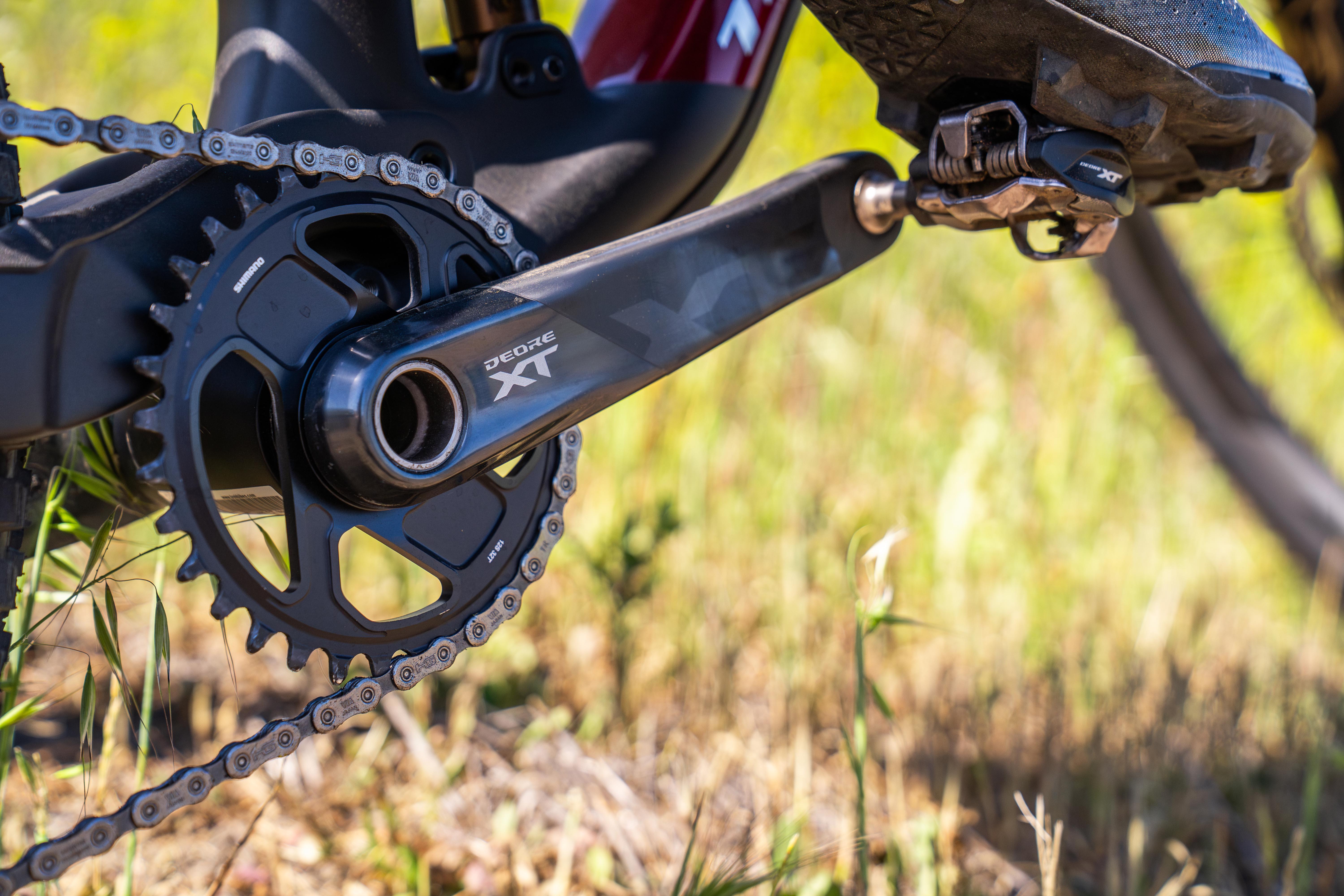 Shimano XT FC-M8200 Crankset Without Ring