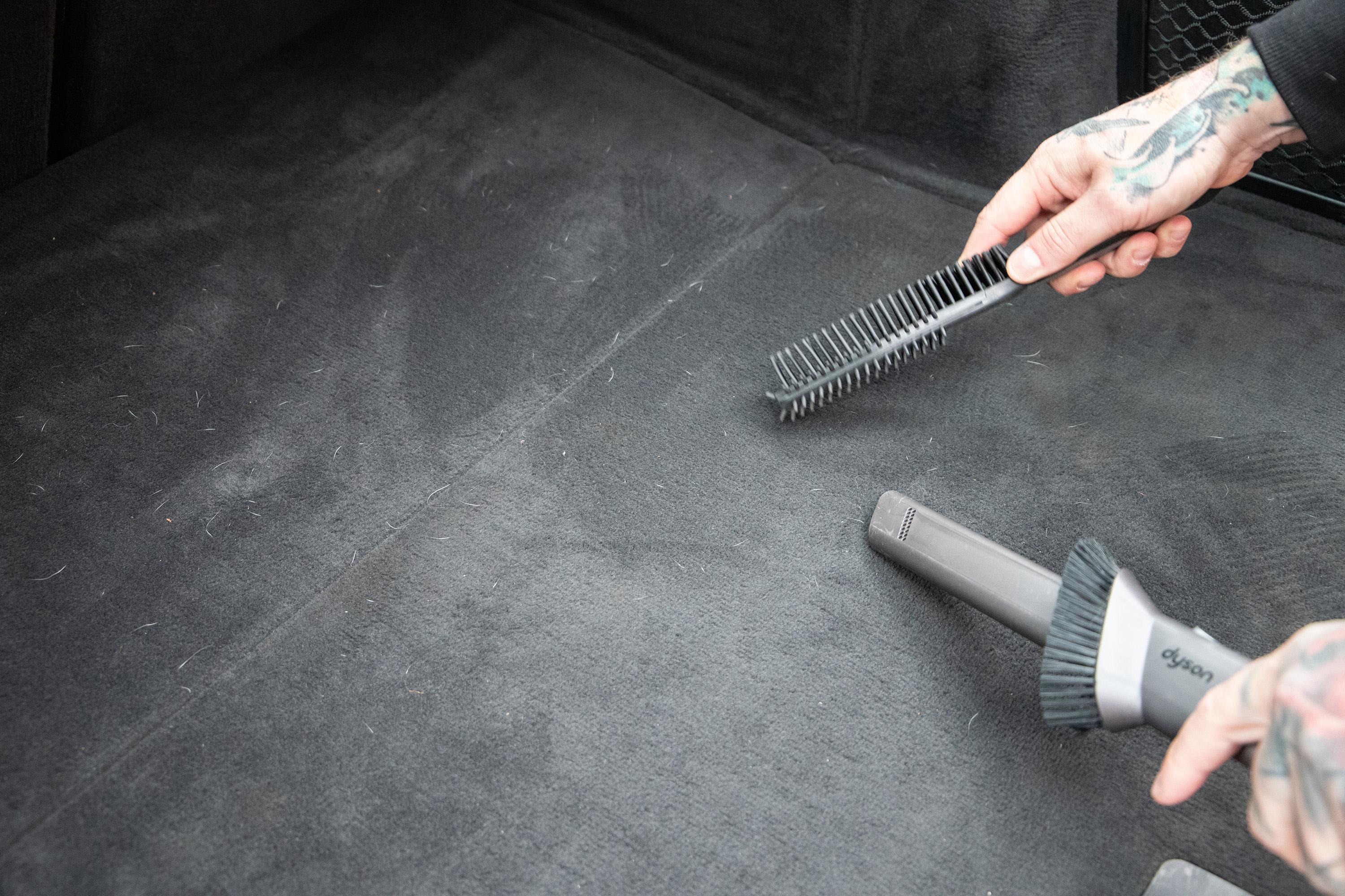 Meguiar’s Hair and Fibre Extractor Brush