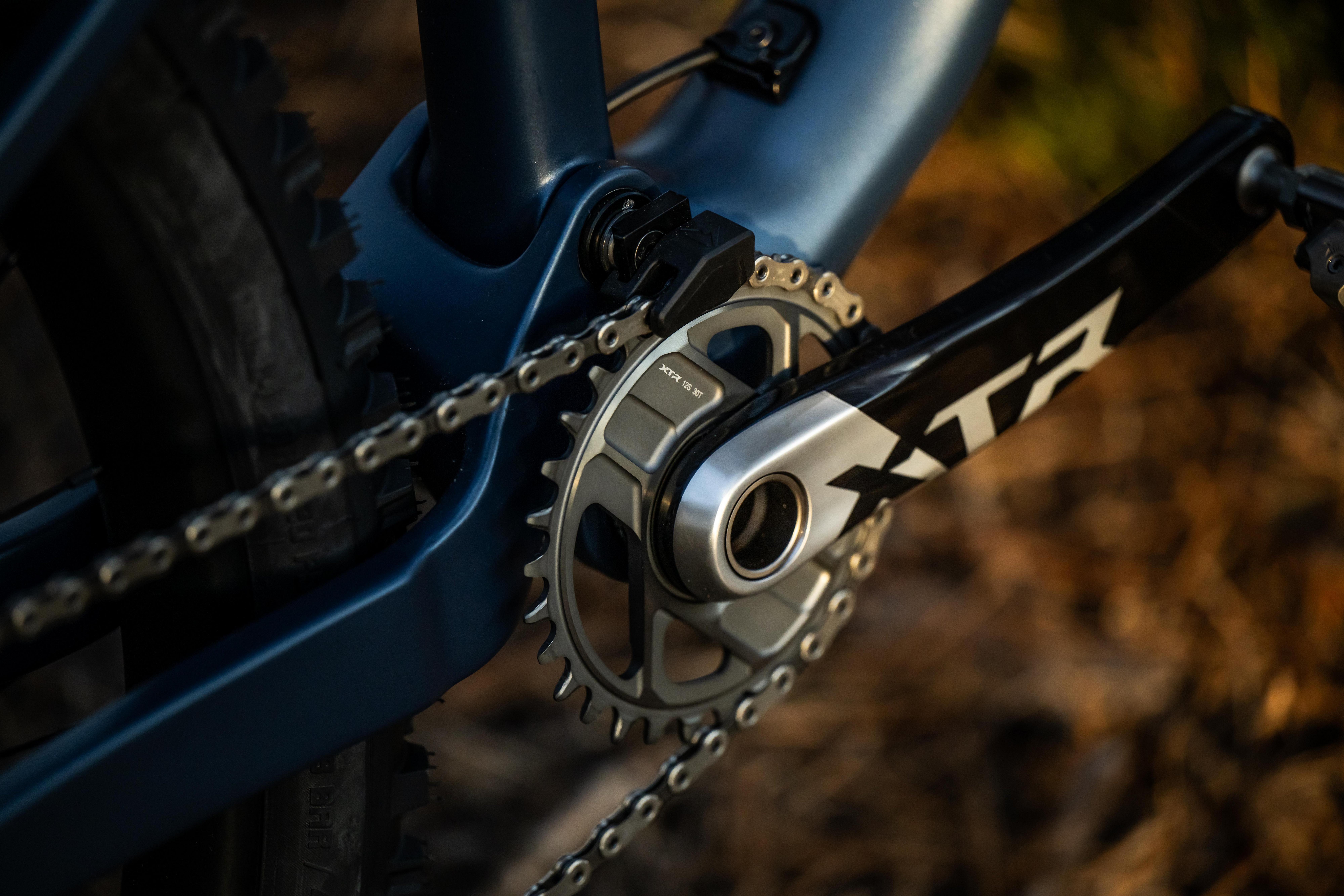 Shimano XTR SM-CRM96 Direct Mount Chainring, 38T | Halfords UK
