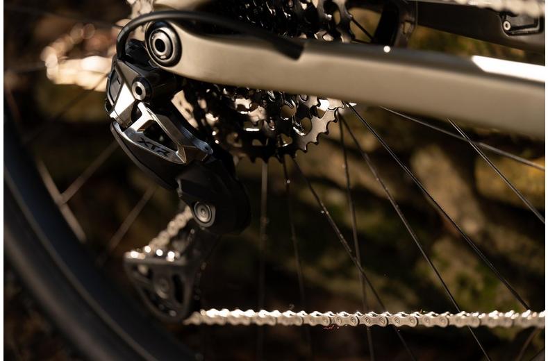 Shimano XTR RD-M9260 Di2 E-MTB 11 Speed Rear Derailleur Shimano XTR RD-M9260 Di2 E-MTB 11 Speed Rear Derailleur