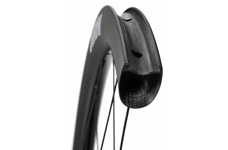 Mavic Cosmic S 42 Disc Centre Lock Wheelset Mavic Cosmic S 42 Disc Centre Lock Wheelset