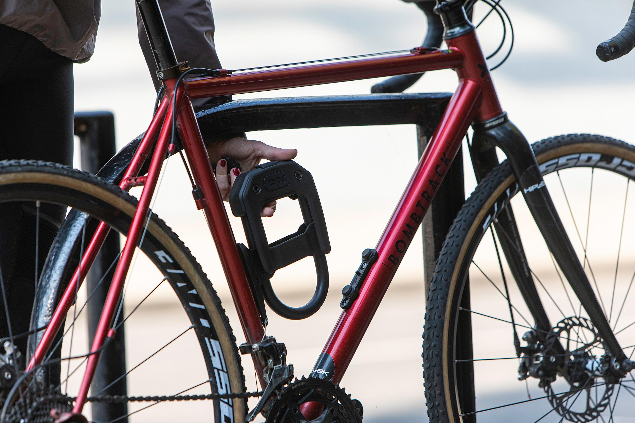 Hiplok DX D Lock Frame Clip All Black