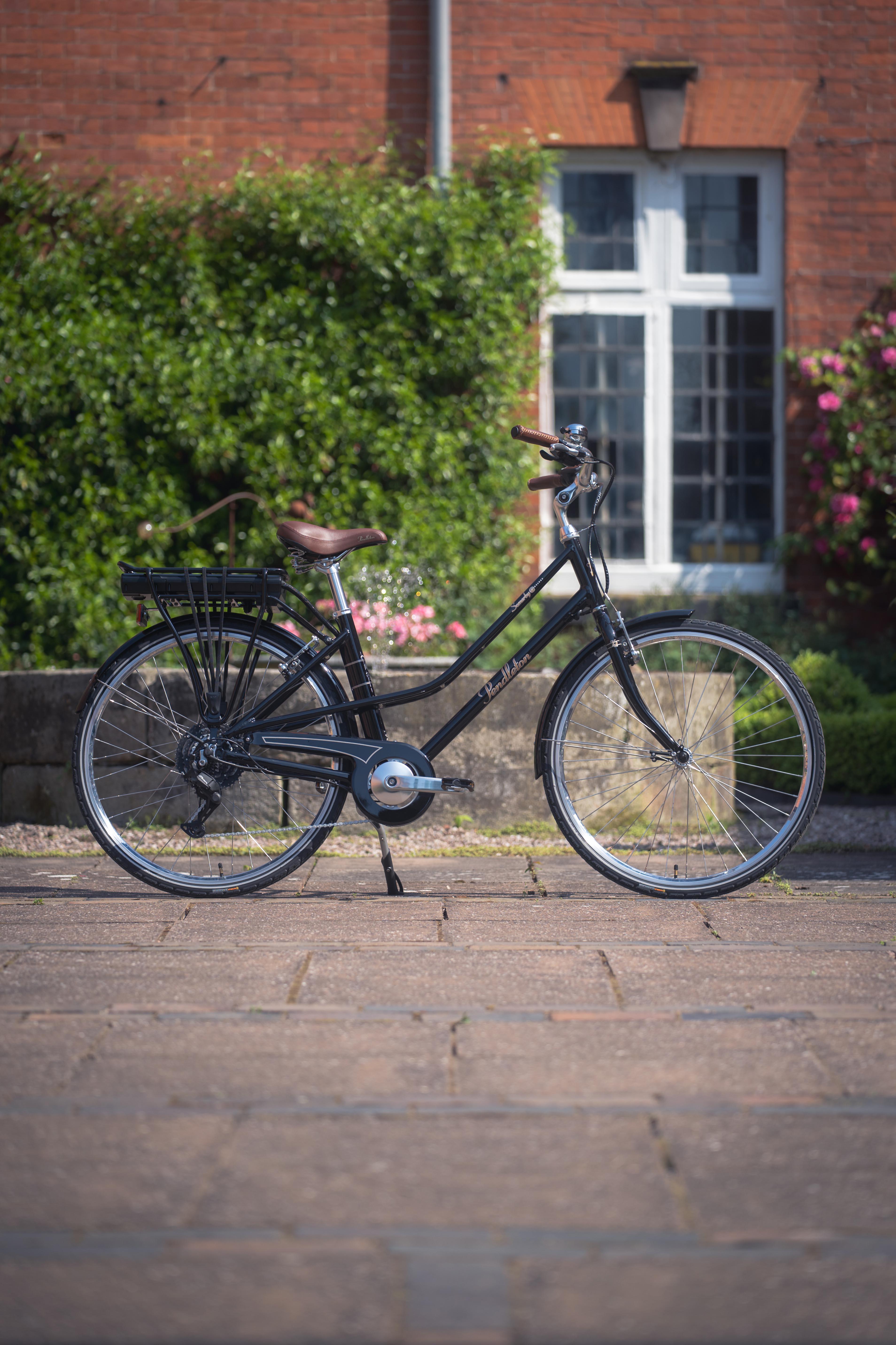 Pendleton Somerby Deluxe Electric Hybrid Bike - S, M Frames
