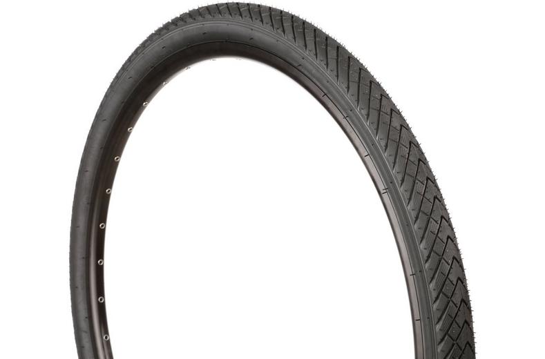 Halfords Hybrid Bike Tyre 700c x 45c with Puncture Protect Halfords Hybrid Bike Tyre 700c x 45c with Puncture Protect