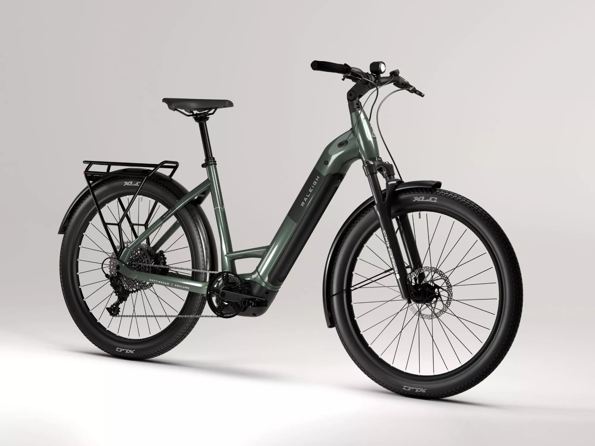 Raleigh Novus Plus Low-Step Electric Hybrid Bike - L Frame