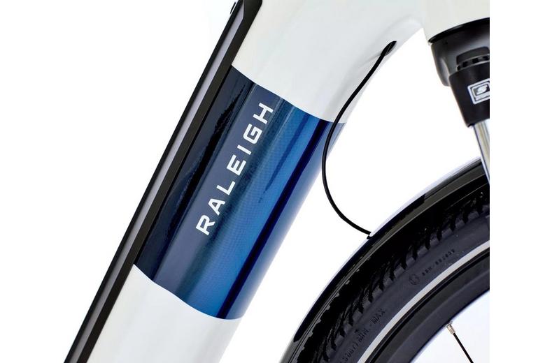 Raleigh Motus Hub Sparkling White Electric Hybrid Bike - XS, S, M, L Frames Raleigh Motus Hub Sparkling White Electric Hybrid Bike - XS, S, M, L Frames