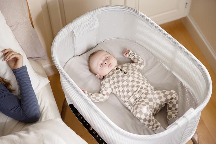 Graco Eluma Nest Bedside Crib - Luna