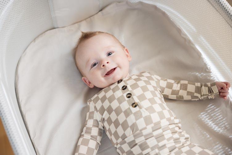 Graco Eluma Nest Bedside Crib - Luna