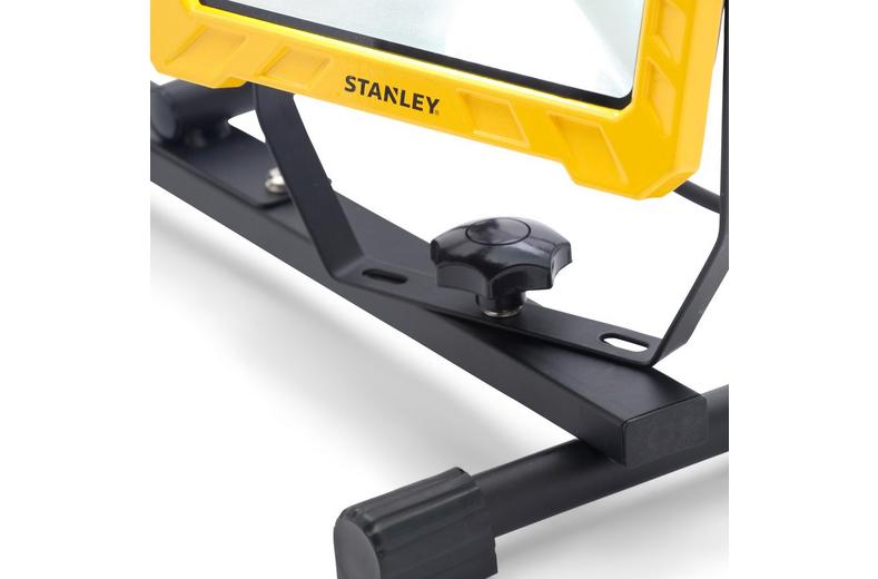 Stanley Twin Tripod Area Worklight Stanley Twin Tripod Area Worklight