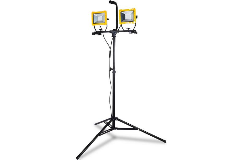 Stanley Twin Tripod Area Worklight Stanley Twin Tripod Area Worklight