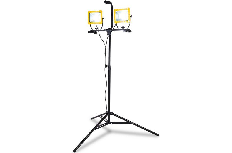 Stanley Twin Tripod Area Worklight Stanley Twin Tripod Area Worklight