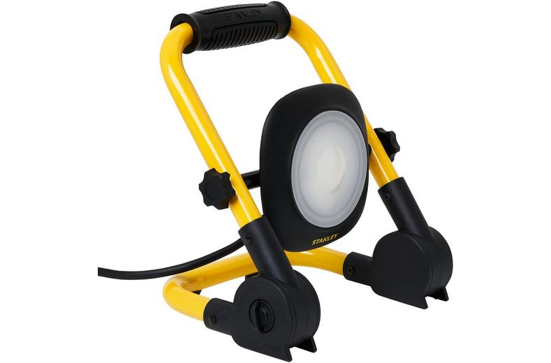 Stanley 20W Folding Worklight. 1800 Lumens. IP44. Stanley 20W Folding Worklight. 1800 Lumens. IP44.