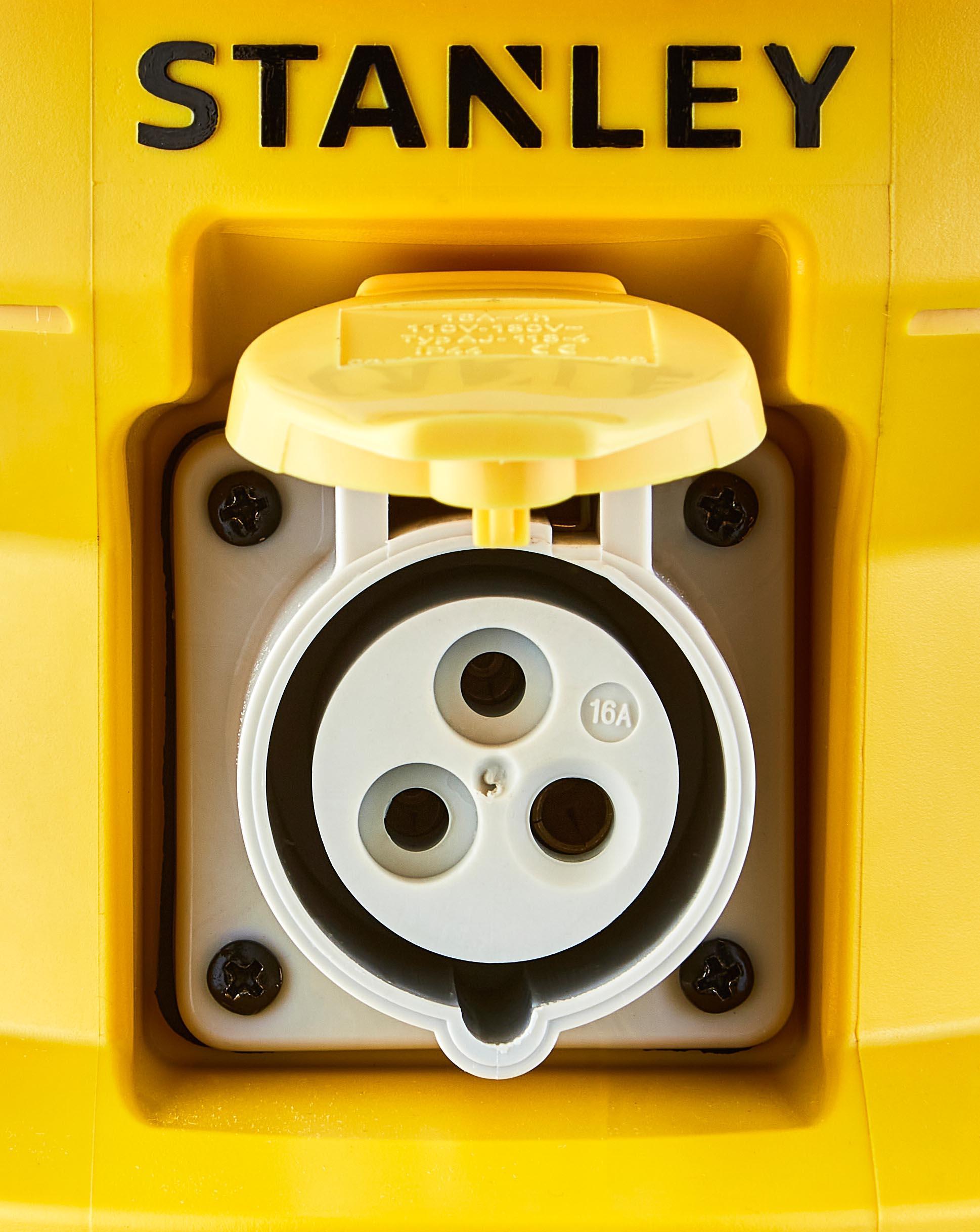 Stanley 30W LED Magnetic Globe Light with Outlet Socket. IP54. 2600 Lumens.