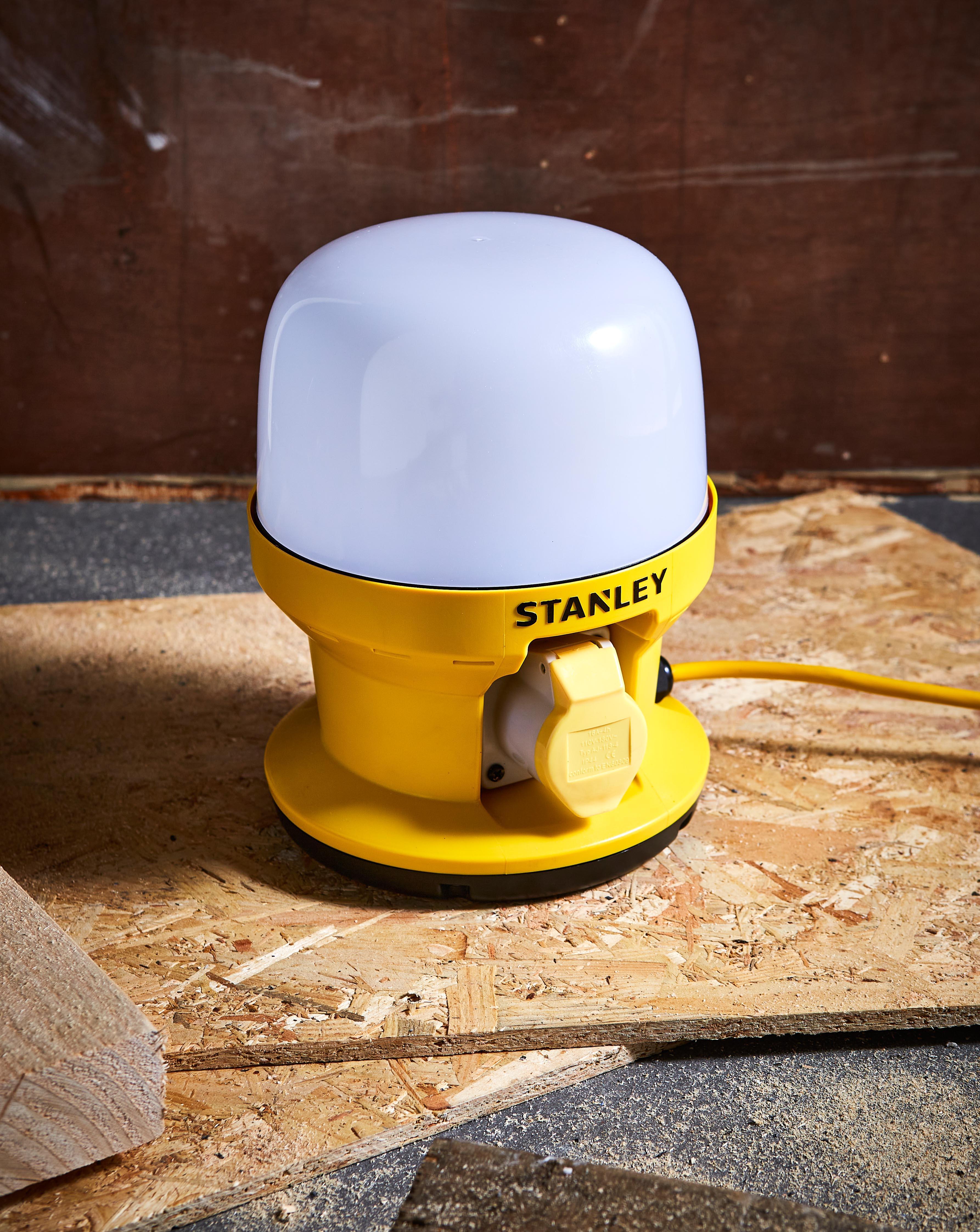 Stanley 30W LED Magnetic Globe Light with Outlet Socket. IP54. 2600 Lumens.