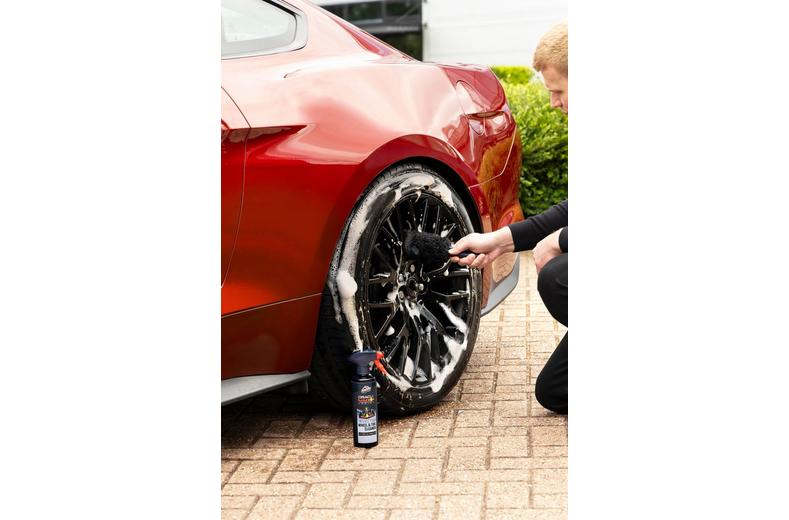 Armor All Oracle Red Bull Racing Wheel and Tire Brush Armor All Oracle Red Bull Racing Wheel and Tire Brush