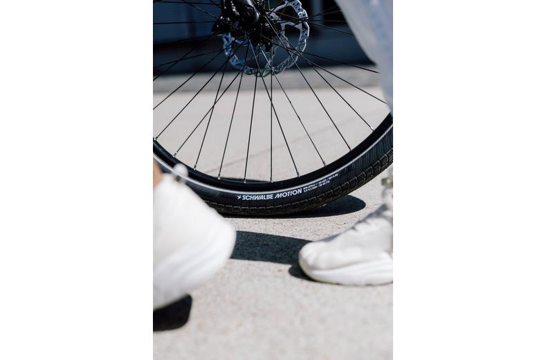 Schwalbe Motion Big Apple Green Bike Tyre, 26x2.00" Schwalbe Motion Big Apple Green Bike Tyre, 26x2.00"