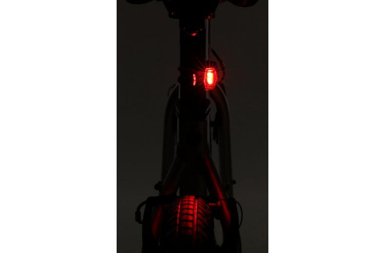 Halfords Super Slim LED Bike Light Set Halfords Super Slim LED Bike Light Set