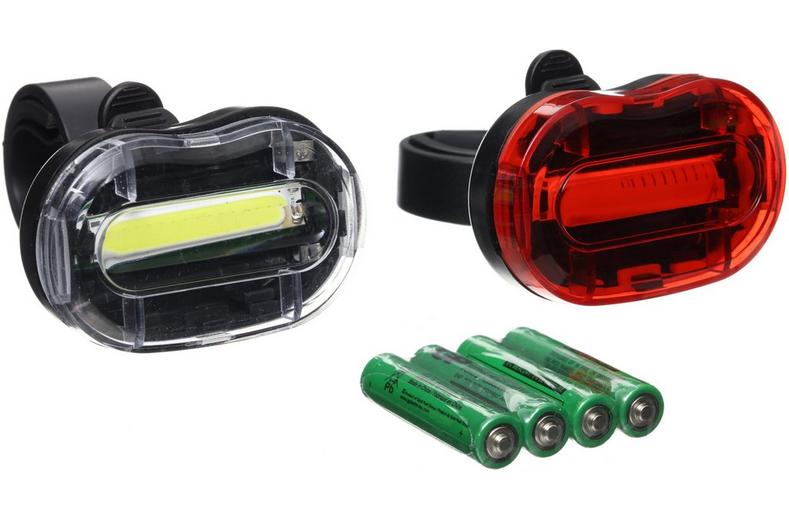 Halfords Super Bright LED Bike Light Set Halfords Super Bright LED Bike Light Set