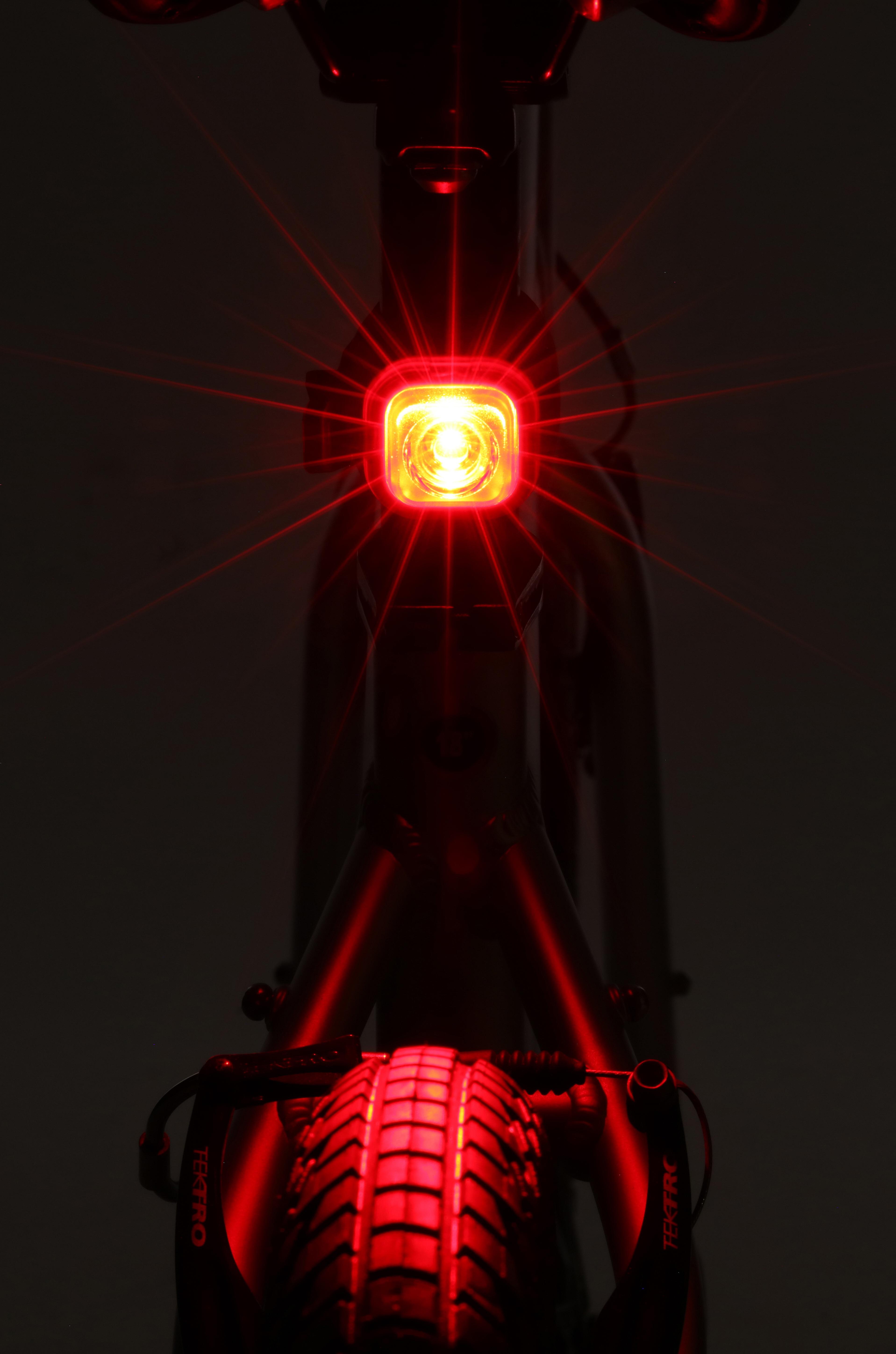 Halfords USB Rechargeable LED Bike Light Set