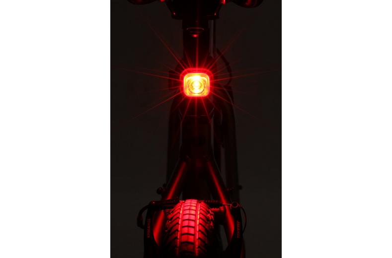 Halfords USB Rechargeable LED Bike Light Set Halfords USB Rechargeable LED Bike Light Set