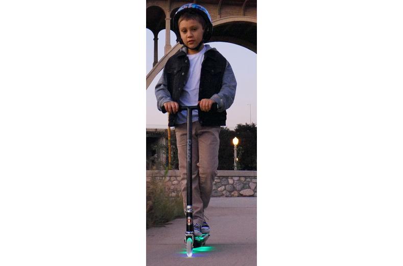 Razor Tekno Electric Scooter Razor Tekno Electric Scooter