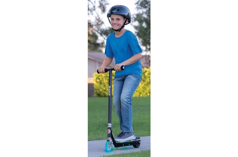 Razor Tekno Electric Scooter Razor Tekno Electric Scooter