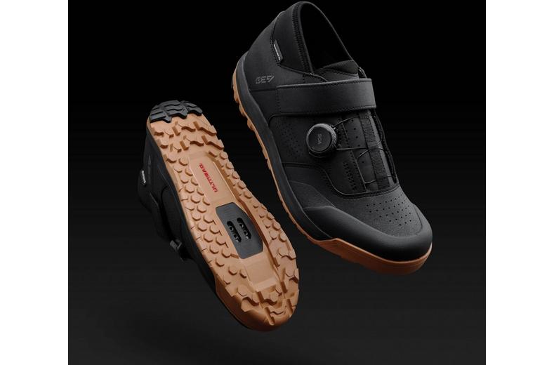 Shimano GE9 Hot Seat Shoes Black 45 Shimano GE9 Hot Seat Shoes Black 45