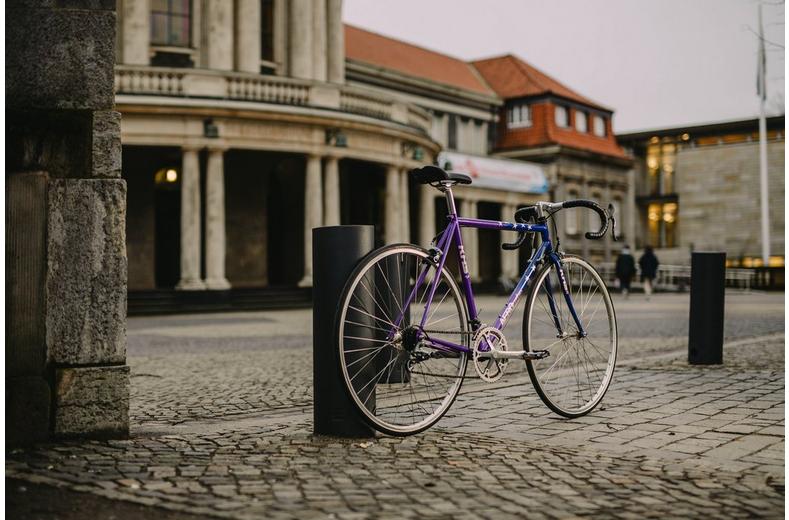 Continental Ultra Sport III Wired Bike Tyre, 700x25c Continental Ultra Sport III Wired Bike Tyre, 700x25c