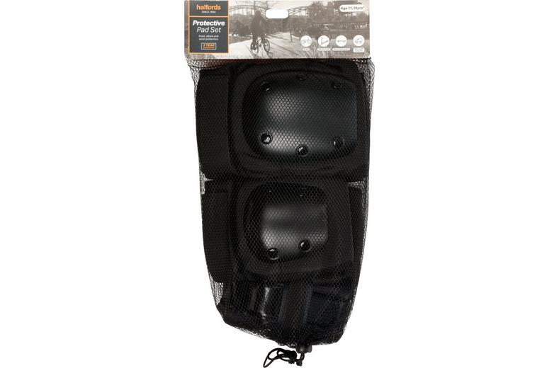 Halfords Protection Pad Set 11-15yrs Halfords Protection Pad Set 11-15yrs