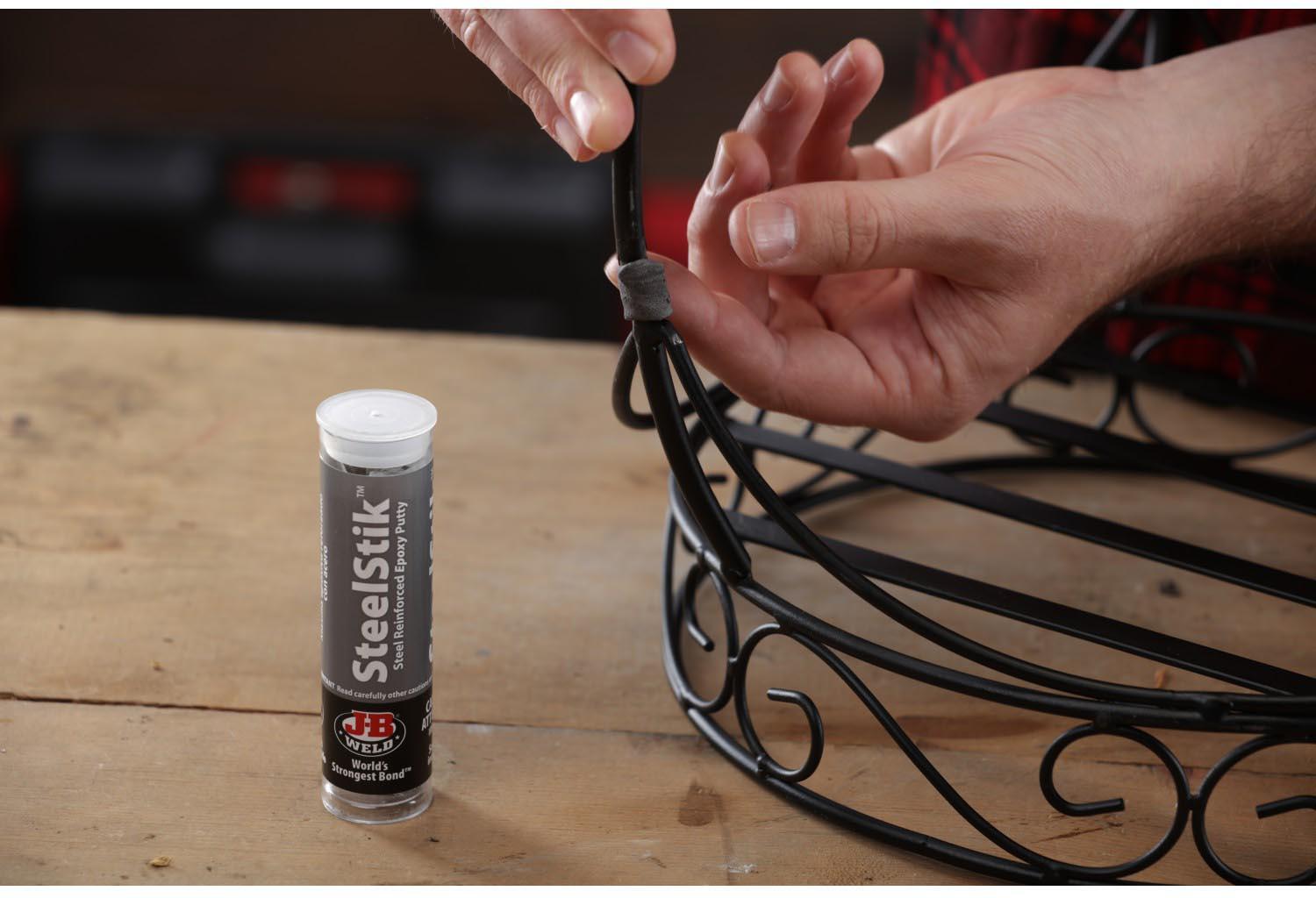 JB WELD STEEL PUTTY STICK