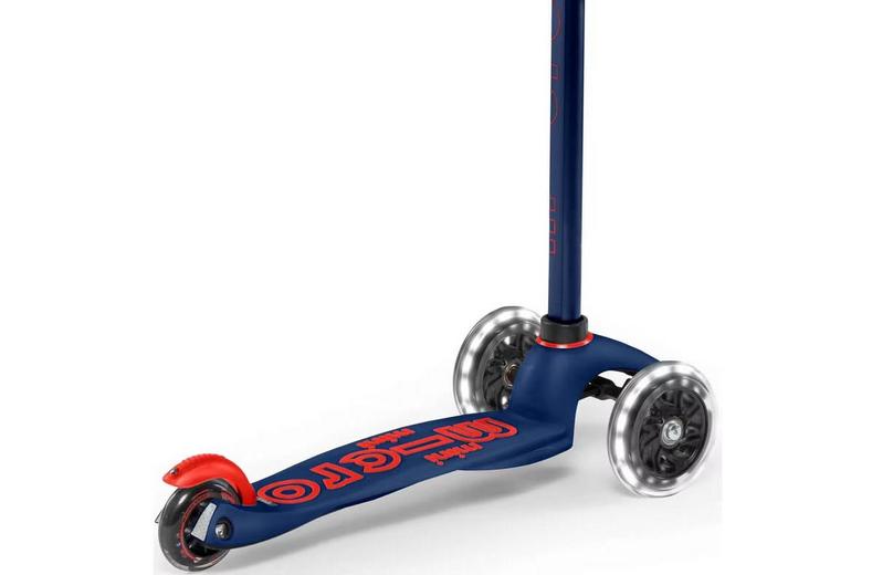Micro Mini Deluxe LED Scooter, Navy Micro Mini Deluxe LED Scooter, Navy