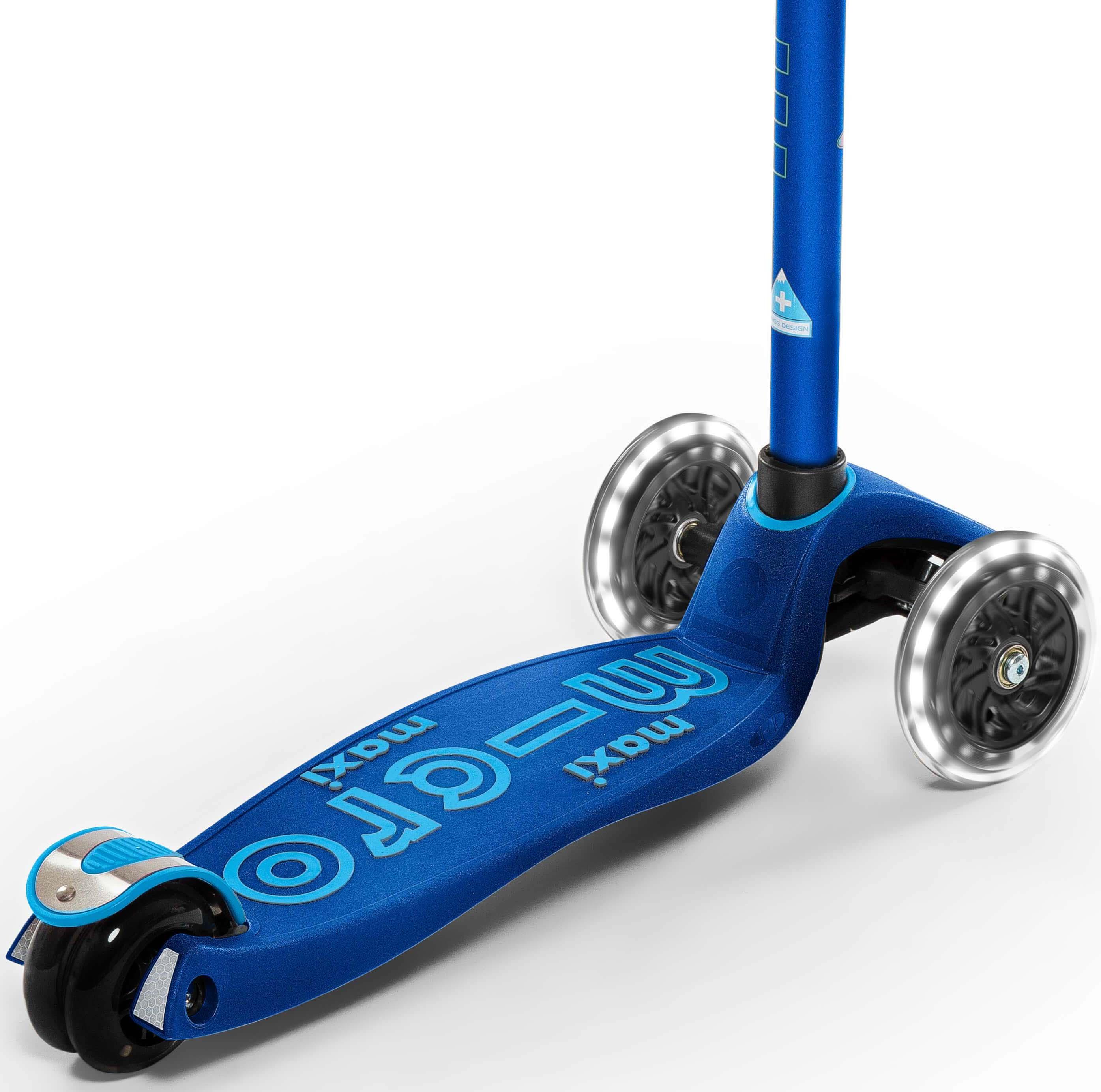 Maxi Micro Glow Deluxe LED Scooter, Pink