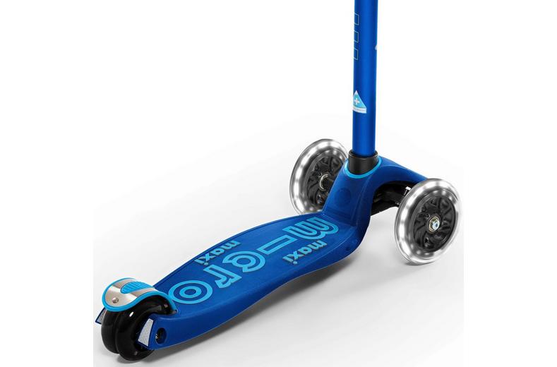 Maxi Micro Glow Deluxe LED Scooter Maxi Micro Glow Deluxe LED Scooter