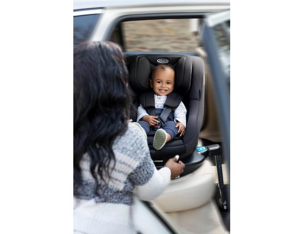 Graco Turn2Me™ 360° rotating car seat with isofix installation