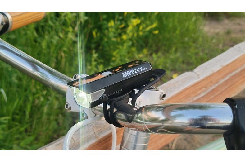 Cateye AMPP 200 Front Bike Light Cateye AMPP 200 Front Bike Light